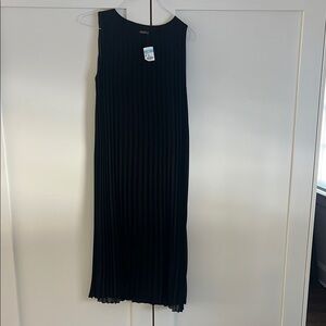 J. McLaughlin Black Solid Dress